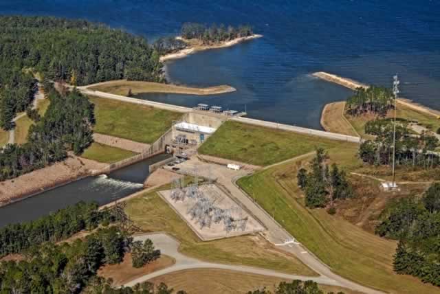 Overhead view of the Sam Rayburn Reservoir dam in East Texas